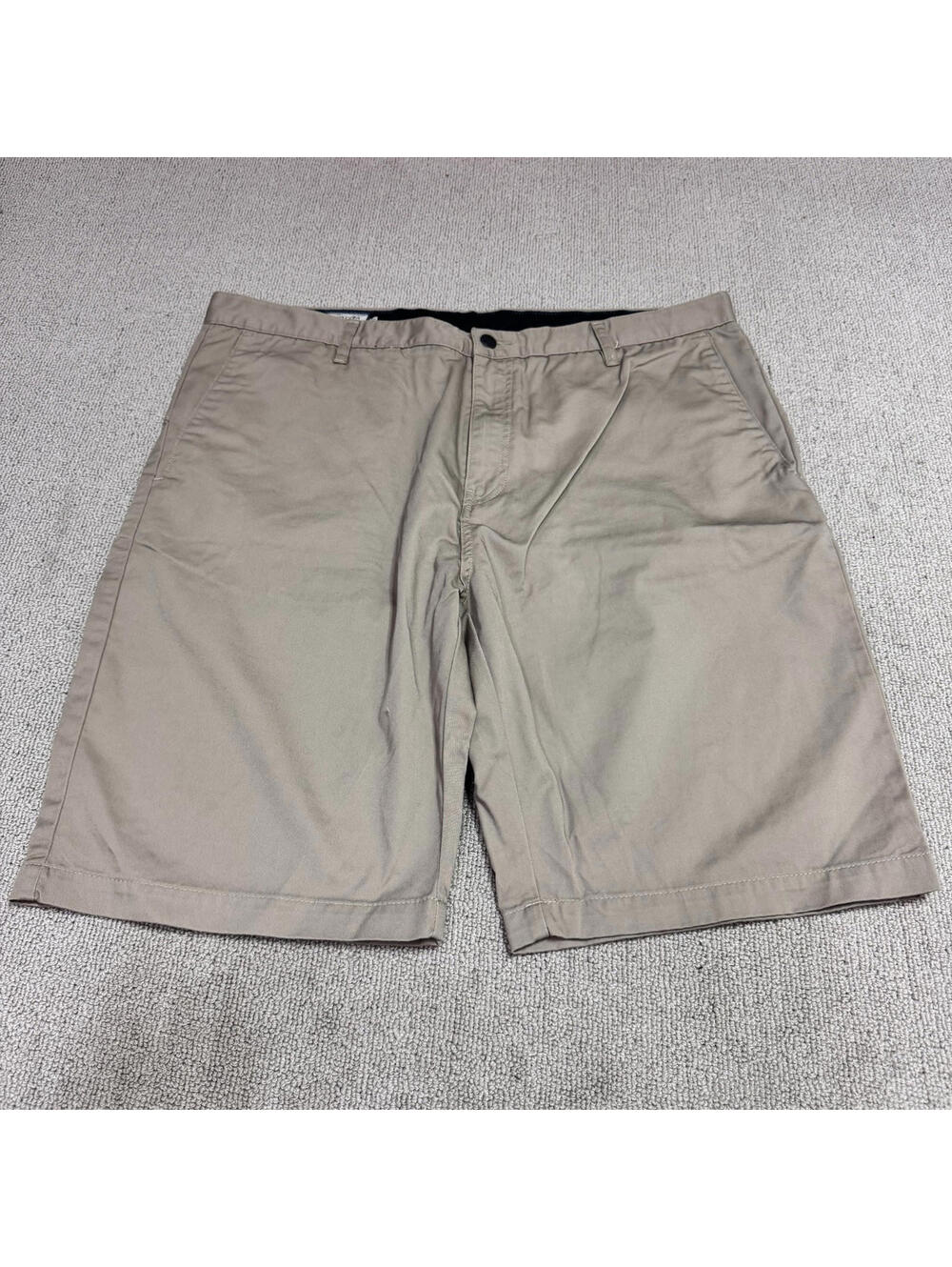 Volcom Shorts Men’s Beige Pockets Size 40